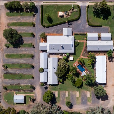 Tambo Mill Motel & Caravan Park Buitenkant foto