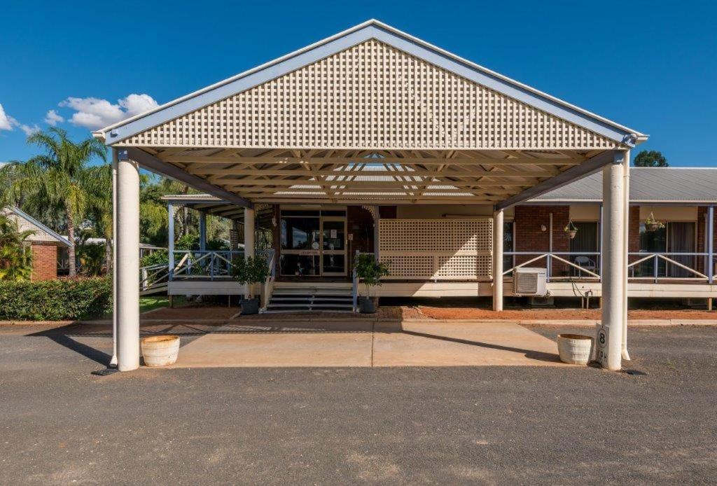 Tambo Mill Motel & Caravan Park Buitenkant foto